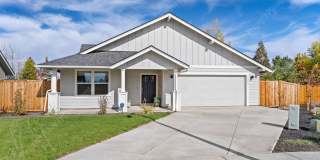 3BR - 2BA Modern Living in a Quiet Cul-de-Sac Gallery 1