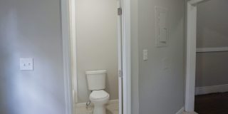 3 BED | 2 BATH | PRIVATE PATIO | WALK TO FORSYTH Gallery 13