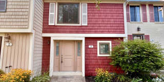 Newly Renovated Two Bedroom Townhouse, Honeoye Falls WITH POOL Gallery 1