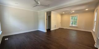 212 Goshen Gallery 8