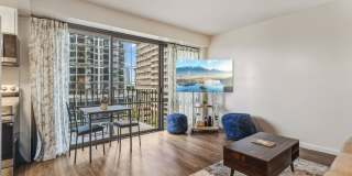 Downtown Honolulu Condo - AC . W/D . Full Kitchen Gallery 4