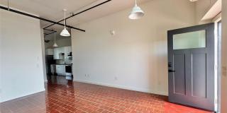 510 S College Street Gallery 15