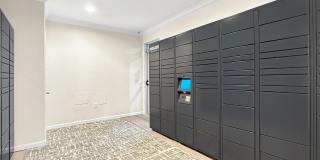Hadley Midtown Gallery 10