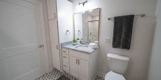 Walcot Apartments at 257 Elmwood Gallery 11