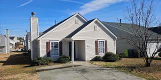 Darling 3br/2ba RANCH!! Avail Now! Near downtown Ral and I-40!! Gallery 1