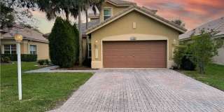 Amazing 4 Bedroom, 3 Bath home plus large 21'x11' loft located in Parkland Isles! Gallery 10