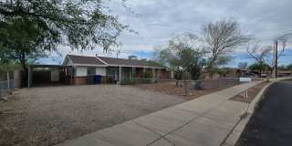 Beautiful 3 bed/ 1 bath home on large lot with walled and fenced front and back yard! Gallery 3