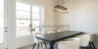 Luxury 3 bedroom, 3.5 Bath, 2 Car Garage Townhome- Fully Furnished! Gallery 13