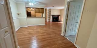 Updated - 2BD/2BA on 2nd floor with Balcony! Gallery 7