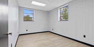 202 N Mulberry Street Gallery 24