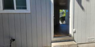 Clean and bright throughout, 2-bedroom, 1.5 Bathroom, two story unit in a great Windsor location! Gallery 26