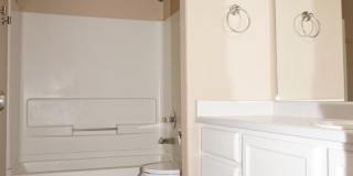 Two Bedroom Near The Powers Corridor Gallery 20