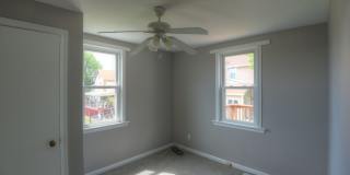2-Bedroom, 1-Bath Single-Family Home with Integral Garage and Renovated Interior for Rent Gallery 8