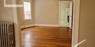 Nice 2 bed in JP Gallery 4