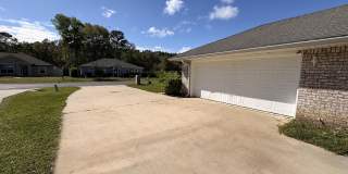 15677 MOSS HOLLOW Drive Gallery 5