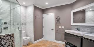 7405 SW 79th Ct Gallery 19