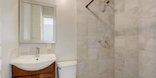 6/3 *West Campus* Walk to UT 6/3 *West Campus* Walk to UT Gallery 30