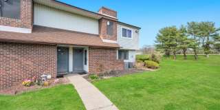 109 Pointe Circle S Gallery 2