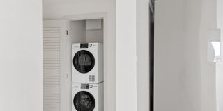 La Vida Melrose Gallery 13