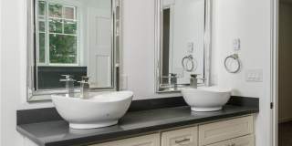 Beautiful 5 Bedroom Home in Bellingham! Gallery 14