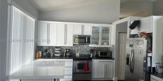 16407 SW 1st Ct Gallery 10