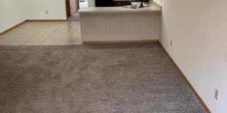 1 Bedroom Apartment with Garage! Gallery 2