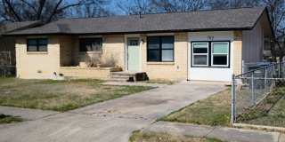 Spacious 4-Bedroom Home in a Great Neighborhood – Remodeled  Move-In Ready! Gallery 1