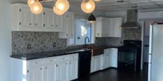 Rare Leasing Opportunity it in the Heart of Fort Smith/One Acre Lot w/City Views/Four Bed/3full+2Half Baths Gallery 7