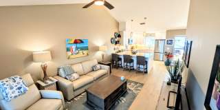 Seasonal/short term 2/2 vacation condo close to Anna Maria Gallery 13
