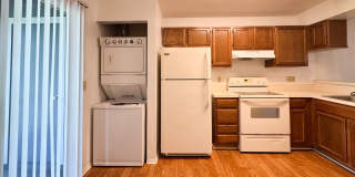 Manors of Bryn Mawr 2 Bed 2 Bath Condo AVAILABLE NOW! Manors of Bryn Mawr 2 Bed 2 Bath Condo AVAILABLE NOW! Gallery 7