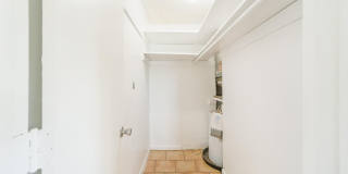 Spacious 1 bed 1 bath unit in Victoria Park! Gallery 4
