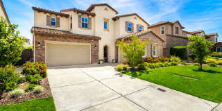 Gorgeous Custom Upgraded Serrano Home! Gallery 3