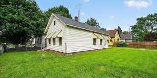 Spacious Toledo Home with Large Yard Gallery 3