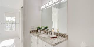1805 Northwest 22nd Court Gallery 17