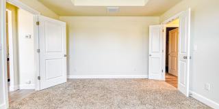 Move In Special: August Rent Free! Gallery 37