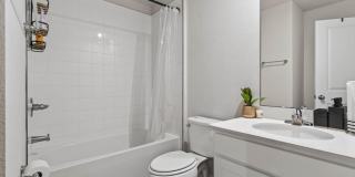 2528 SADLER TRACE Way Gallery 17