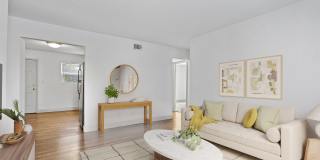 214 Randolph Gallery 5