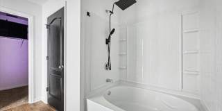 2023-Built 5BR Cul-de-Sac Home with Fenced Yard & Resort Amenities Gallery 28
