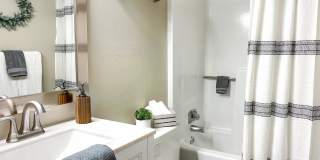 Richardson Place Gallery 17