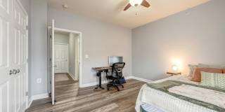 42461 ROCKROSE Square Gallery 28