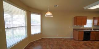 Spacious Home in Cibolo with 3 Car Garage! Realor Commission: $750 Gallery 21