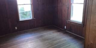 Charming 3-Bedroom Home in Peoria — Pet-Friendly & Move-In Ready! 50% Off First Month! Gallery 4