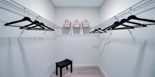 Nine Hollywood Gallery 62