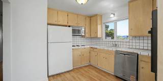 Rare 3 Bed, 2 Bath Home in Upper Seaside Cul-de-Sac with Spacious Yard Rare 3 Bed, 2 Bath Home in Upper Seaside Cul-de-Sac with Spacious Yard Gallery 10