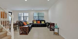 Excellent Townhome at the Terrace in Artesia Gallery 40