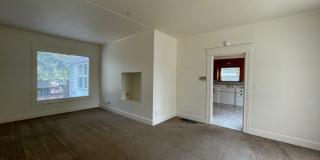 Vintage 3BR House Close to Campus! Gallery 10