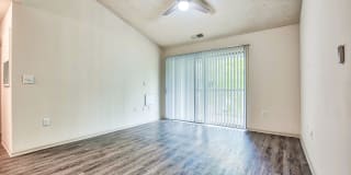 Sailpointe at Lake Norman Apartment Homes Gallery 73