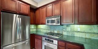 Bright 2BD/2BA Townhouse in Serra Mesa with Balcony, Fireplace & Resort-Style Amenities Gallery 10