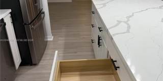 2020 NE 11th Place Gallery 34