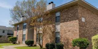 Seasons & Woodale Apartments Gallery 1